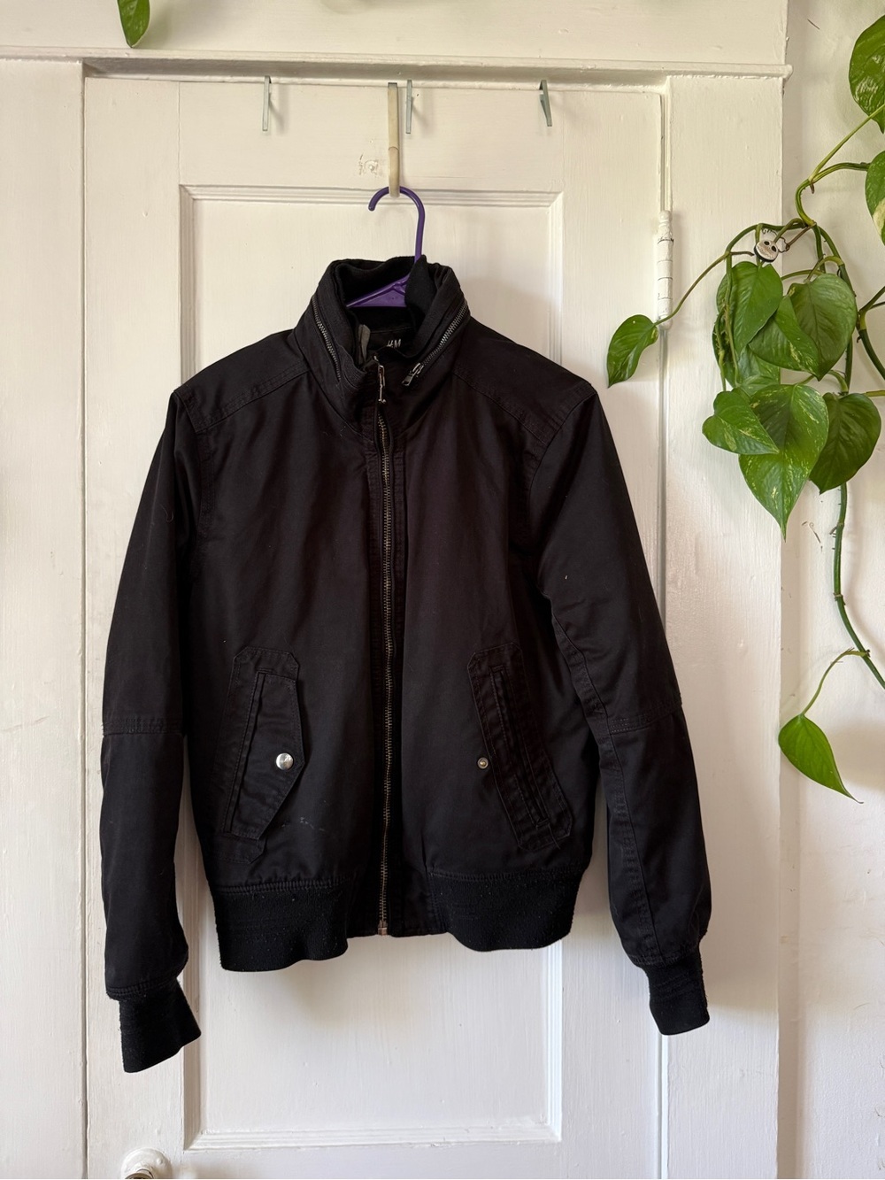 H&M Black Men's Bomber Jacket - Casual Zip-Up size 36R